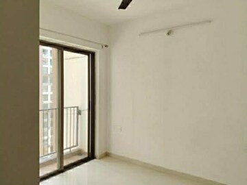 Room in 1 BHK Apartment at Runwal My City, Dombivli East – for Rent