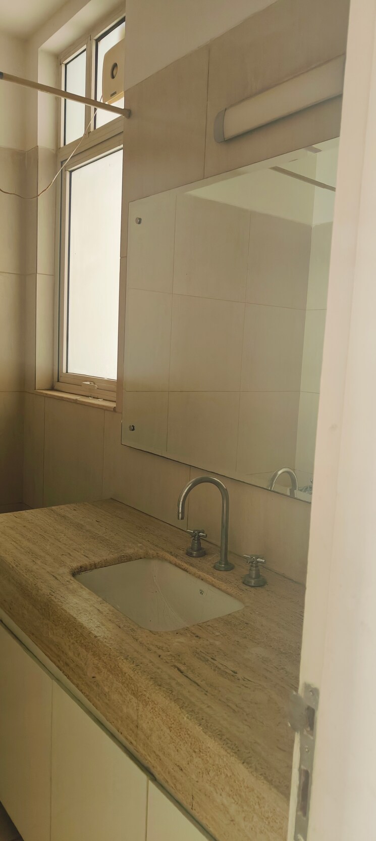 Bathroom, ireo-victory-valley 3 Bedroom 2452 Sq.Ft. Apartment In Sector 67 Gurgaon 7889510