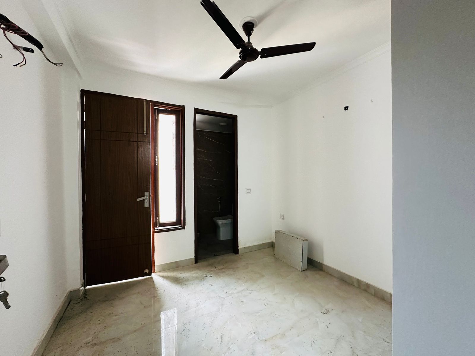 1 BHK Builder Floor For Sale in Paryavaran Complex