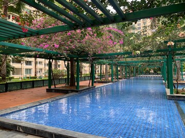 Swimming Pool in 5 BHK Apartment at Mantri Espana, Outer Ring Road – for Sale