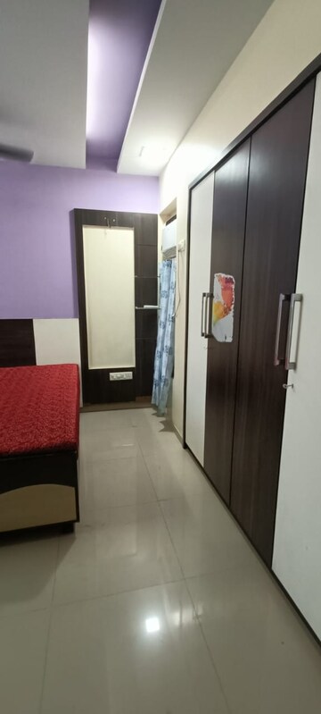 Room in  Pg at Wagle Industrial Estate – for Rent