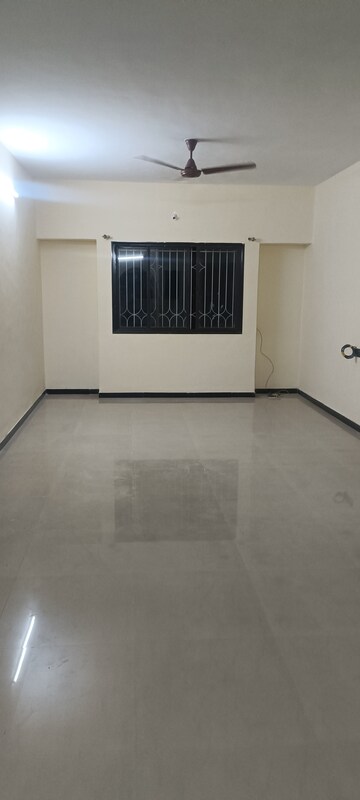 Room in 3 BHK Apartment at Tejraj Mayurban, Shivajinagar – for Rent