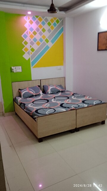 Bedroom in 1 RK Builder Floor at Vipul Square, Sushant Lok I – for Rent