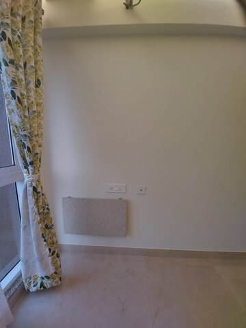 Room in 1.5 BHK Apartment at Runwal Forests, Kanjurmarg West – for Rent
