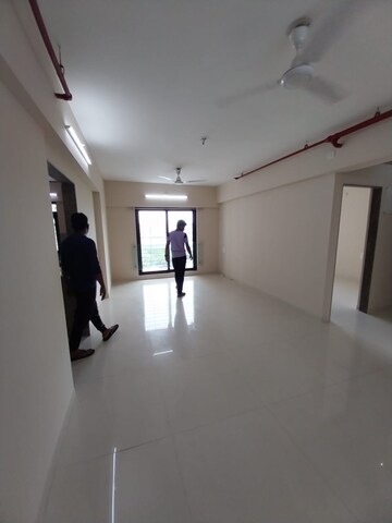 Room in 1.5 BHK Apartment at Kanakia Spaces Zen World, Kanjurmarg East – for Rent