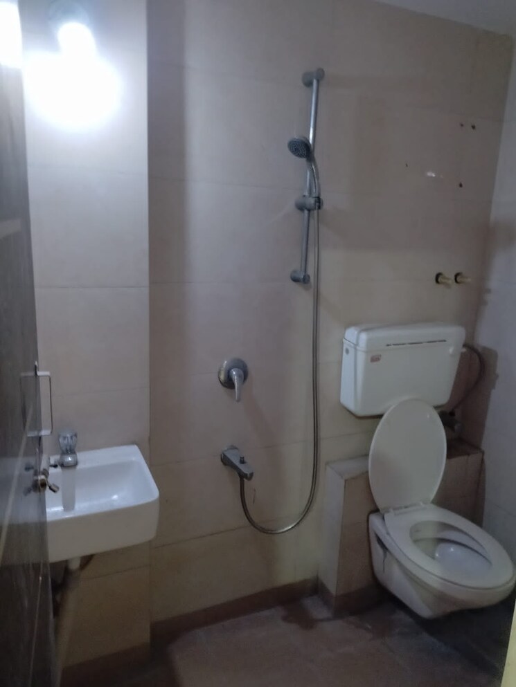 Bathroom, pnk-winstone 1 Bedroom 420 Sq.Ft. Apartment In Mira Road Thane 7889823