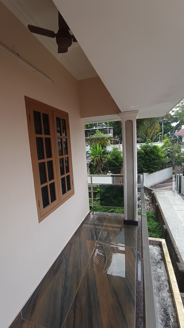 Balcony, thoppumpady 4 Bedroom 1500 Sq.Ft. Independent House In Thoppumpady Kochi 7889824