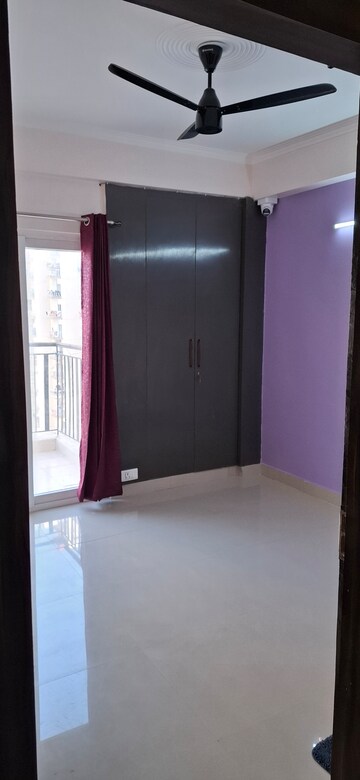 Furnished Amenities in 2.5 BHK Apartment at Amrapali Leisure Park, Amrapali Leisure Valley – for Rent