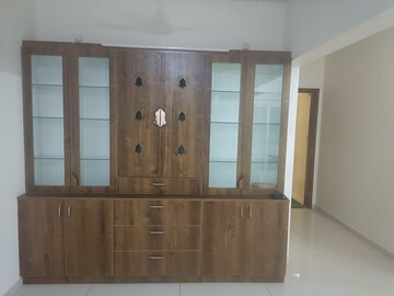 Room in 2.5 BHK Apartment at LnT Raintree Boulevard, Hebbal – for Rent