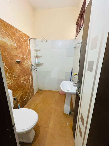 Furnished Amenities in 2 BHK Builder Floor at Sector 116 – for Sale