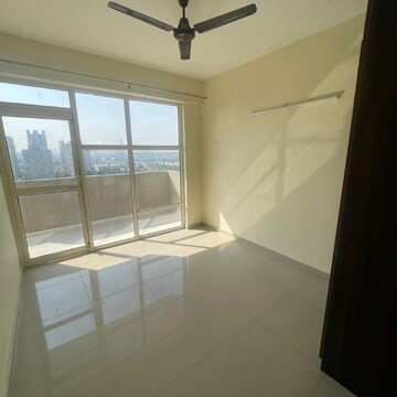 2 BHK Apartment For Rent in Pyramid Fusion Homes, Sector 70a