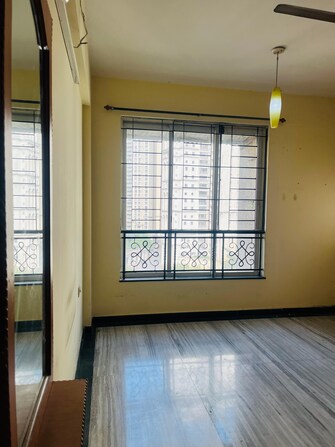 2 BHK Apartment For Rent in Hiranandani Estate Valentina Ghodbunder Road Thane  7889938