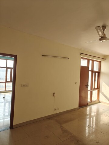 Room in 2 BHK Apartment at Omaxe Heights, Sector 86 – for Rent