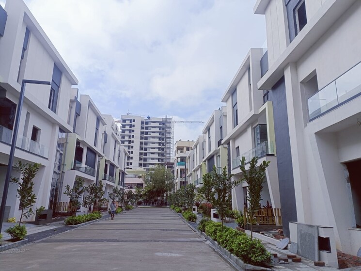 Exterior View, bandlaguda jagir 5 Bedroom 5300 Sq.Ft. Villa In Bandlaguda Jagir Hyderabad 7890008