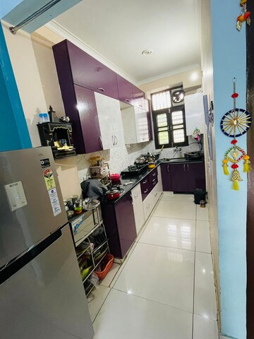Kitchen in 2 BHK Builder Floor at Sector 40 – for Rent