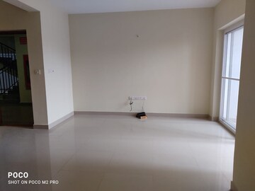 Room in 2 BHK Apartment at Kolte Patil Raaga, Hennur Road – for Sale