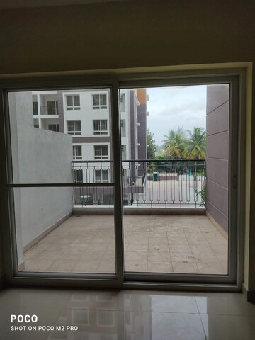 Room in 2 BHK Apartment at Kolte Patil Raaga, Hennur Road – for Sale