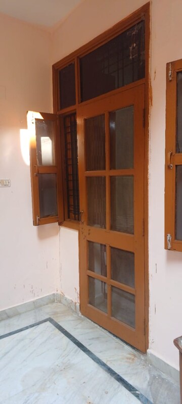 Room in 1 BHK Builder Floor at Sector 47 – for Rent
