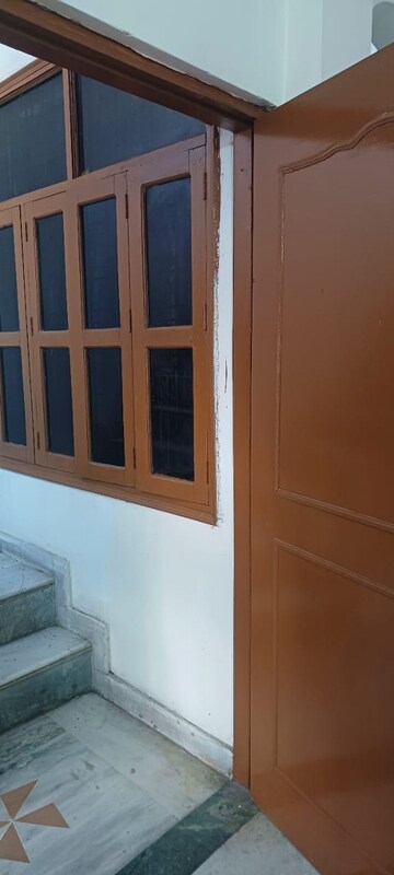 Room in 1 BHK Builder Floor at Sector 47 – for Rent