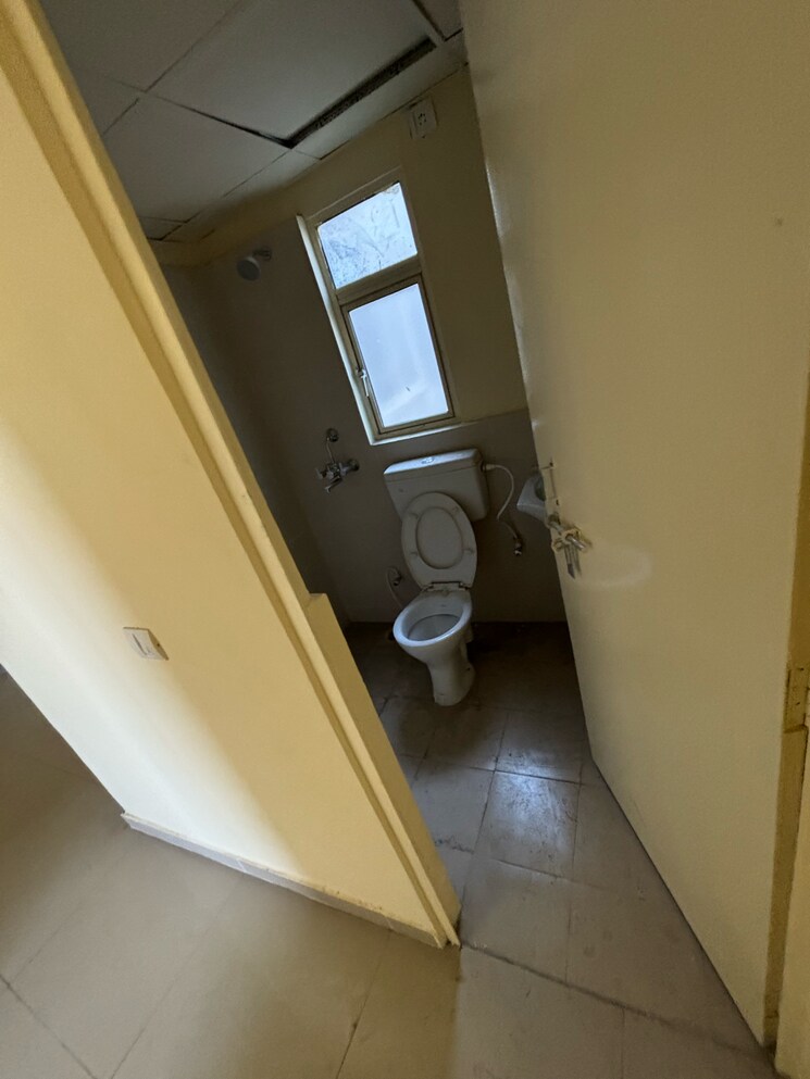 Bathroom, conscient-habitat-residences 2 Bedroom 517 Sq.Ft. Apartment In Sector 79 Faridabad 7890072