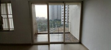 Room in 2 BHK Apartment at Dnyaneshwari Apartments, Warje – for Rent