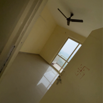 Furnished Amenities in 3 BHK Apartment at Conscient Habitat Residences, Sector 79 – for Rent