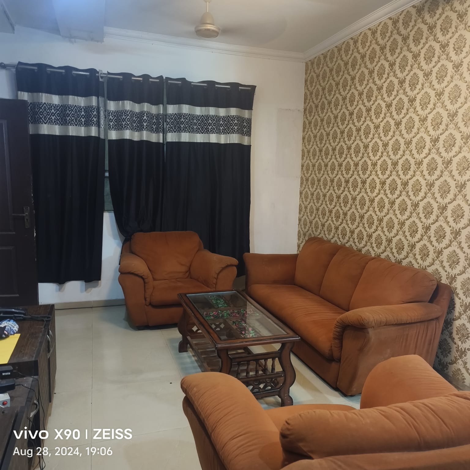 2 BHK Apartment For Sale in Panchsheel Wellington
