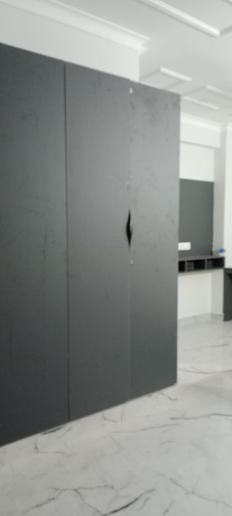 Room, sector 27 Pg For Boys & Girls In Sector 27 7890117