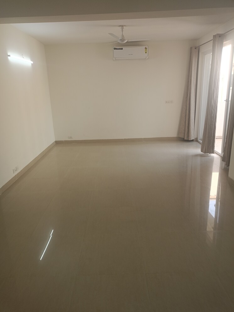 Room, ireo-the-corridors 3 Bedroom 1500 Sq.Ft. Apartment In Sector 67a Gurgaon 7890159