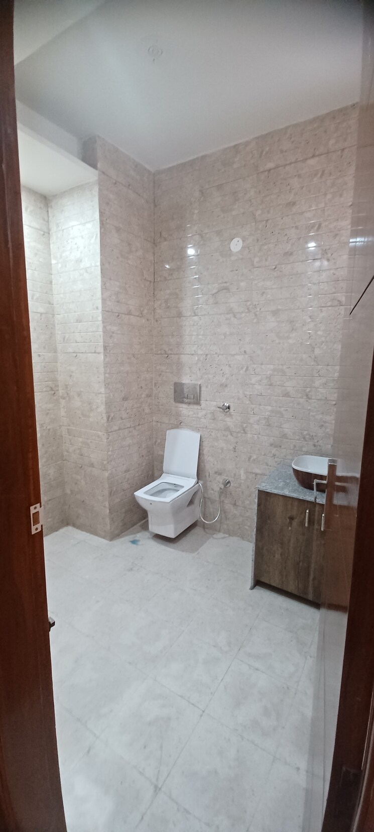 Bathroom, high ground 3 Bedroom 1500 Sq.Ft. Builder Floor In High Ground Zirakpur 7890177
