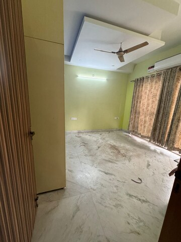  3 BHK Builder Floor at South City 1 – for Sale