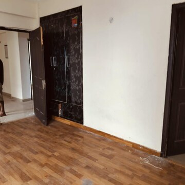 Room in 3 BHK Apartment at Sector 84 – for Rent