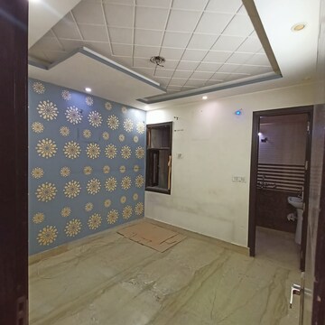 Master Bedroom in 2 BHK Builder Floor at Uttam Nagar – for Rent