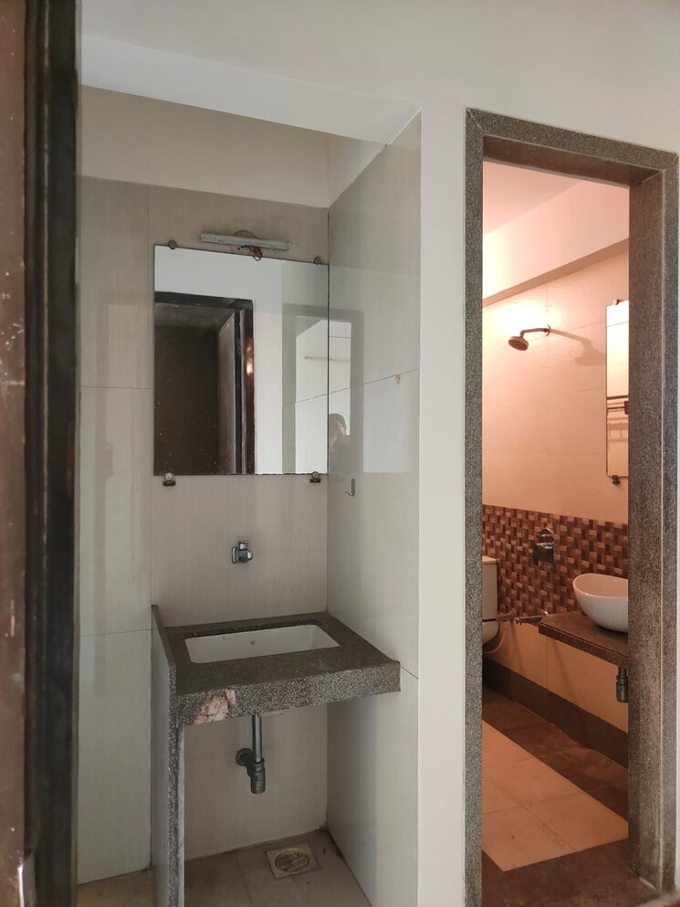 Bathroom, mahaavir-darpan 2 Bedroom 1300 Sq.Ft. Apartment In Nerul Navi Mumbai 7890235