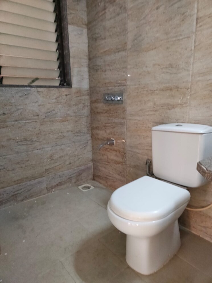 Bathroom, mahaavir-darpan 2 Bedroom 1300 Sq.Ft. Apartment In Nerul Navi Mumbai 7890235
