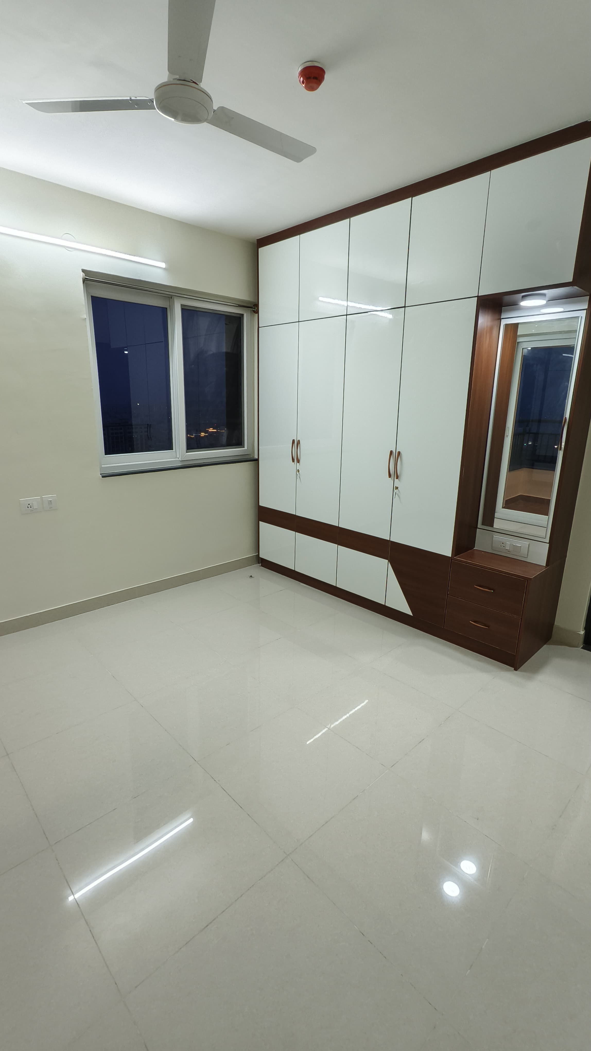 3 BHK Apartment For Rent in Pashmina Waterfront Old Madras Road Bangalore  7890248