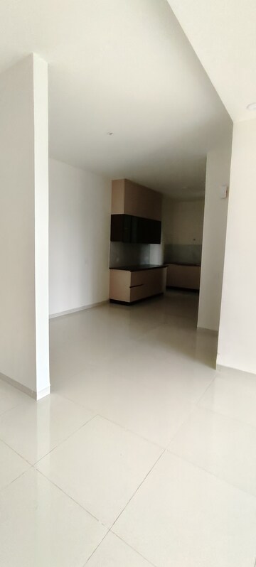 Room in 2 BHK Apartment at Century Breeze, Jakkuru – for Rent
