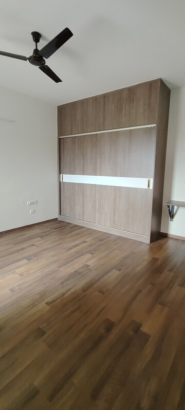 Room in 2 BHK Apartment at Century Breeze, Jakkuru – for Rent