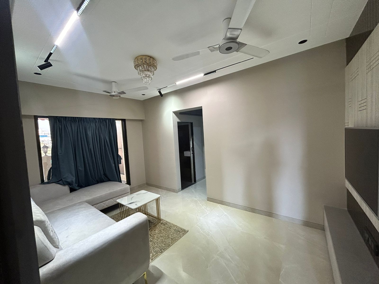 1 BHK + Pooja Room,Servant Room 640 Sq.Ft. Builder Floor in Sunshine Tower Vasai West