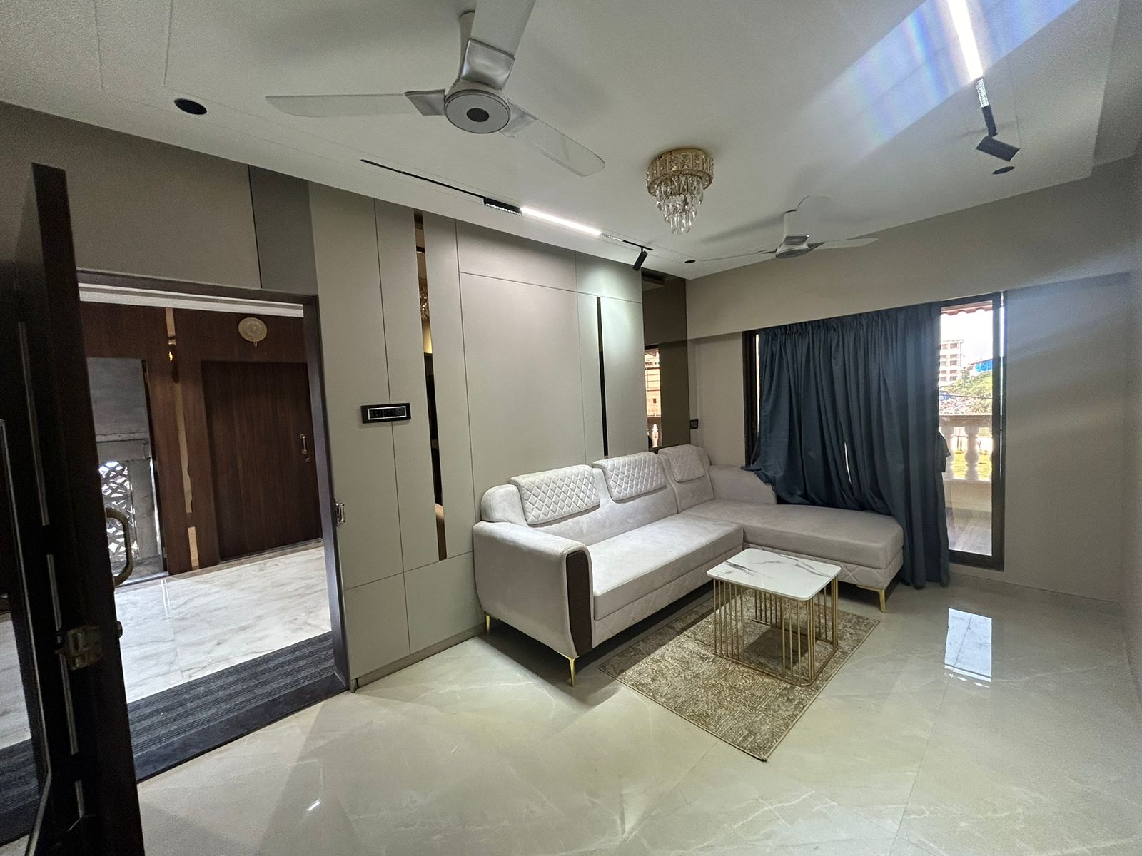 2 BHK 720 Sq.Ft. Apartment in Sunshine Tower Vasai West