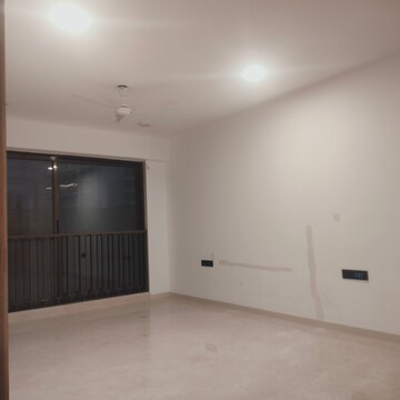 Bedroom in 3.5 BHK Apartment at Anaya Apartment, Juhu – for Rent