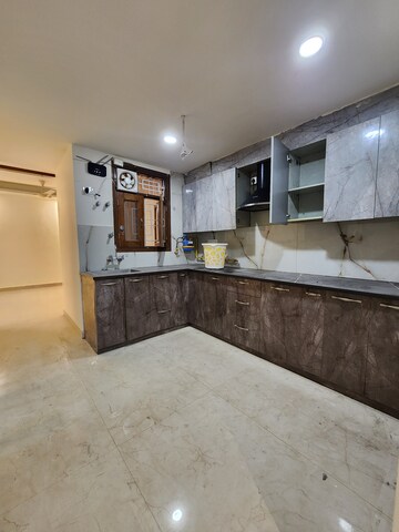 Staircase in 3 BHK Apartment at Chattarpur – for Rent