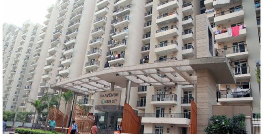 2 BHK Apartment For Sale in Gaur City 2 - 14th Avenue