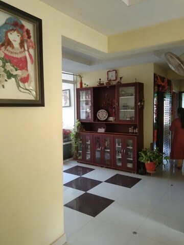Living Room in 2 BHK Apartment at Alkapuri – for Rent