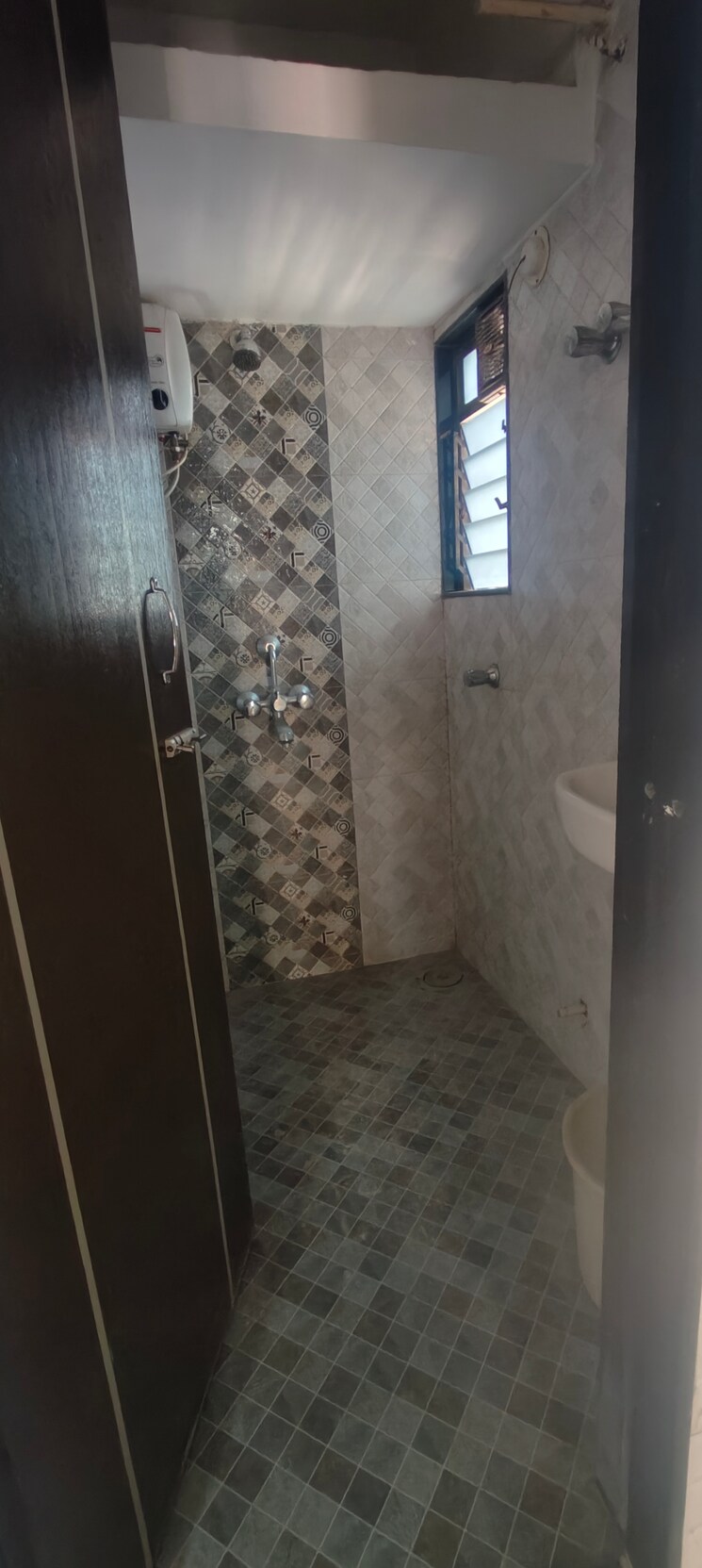 Bathroom, tilak-nagar-building 1 Bedroom 430 Sq.Ft. Apartment In Tilak Nagar Mumbai 7890479