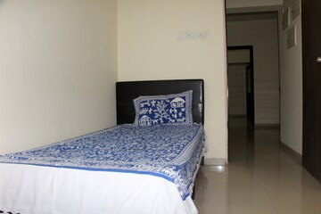Bedroom in  Pg at Thane West – for Rent
