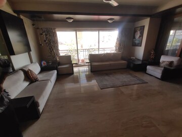 Master Bedroom in 5 BHK Apartment at Joy Solitaire, Juhu – for Sale