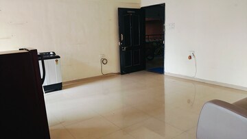 Room in 2 BHK Apartment at Kumar Kruti, Kalyani Nagar – for Rent