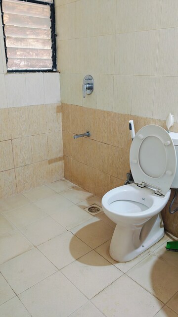 Bathroom in 2 BHK Apartment at Kumar Kruti, Kalyani Nagar – for Rent