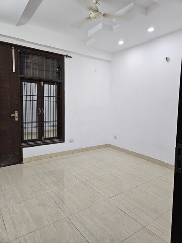 Bedroom in 1 BHK Builder Floor at Chattarpur – for Rent